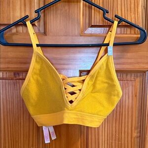 Pink Victoria Secret Yellow/Gold Women's Intimate Sports Bra. NWT